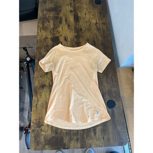 Old Navy‎ Women's XS Peach Performance T-Shirt Moisture-Wicking Activewear